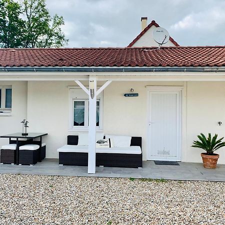 Studio Au Bord Du Lac D'Eguzon Εξωτερικό φωτογραφία
