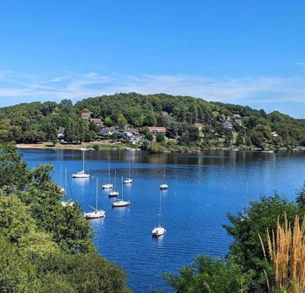 Studio Au Bord Du Lac D'Eguzon Εξωτερικό φωτογραφία